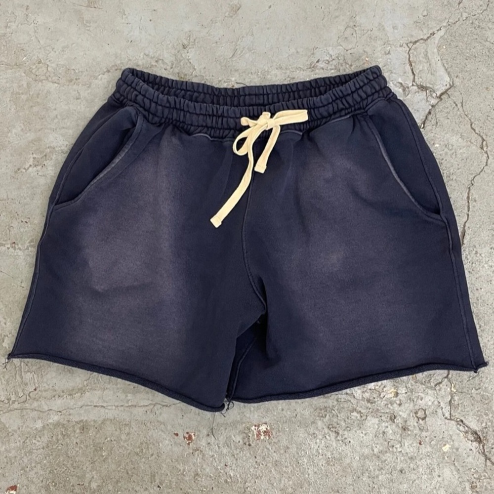 Mooji sweat shorts aged Navy with Cream Drawstring